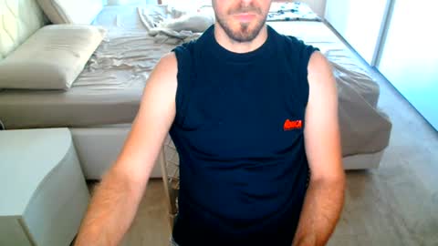 Snapshot of nerchia_89 chatting on 08-07-26, 03:47 Nerchia89 online show from 08-07-26, 03:47