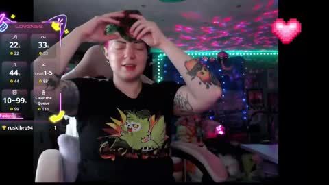 Snapshot of nerdy_squirty chatting on 05-25-26, 04:51 NerdySquirty online show from 05-25-26, 04:51