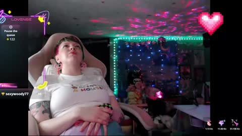 Snapshot of nerdy_squirty chatting on 05-28-26, 03:48 NerdySquirty online show from 05-28-26, 03:48