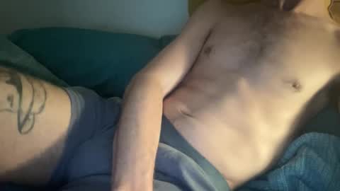 Snapshot of nerdydong chatting on 11-22-25, 10:42 Xavy online show from 11-22-25, 10:42