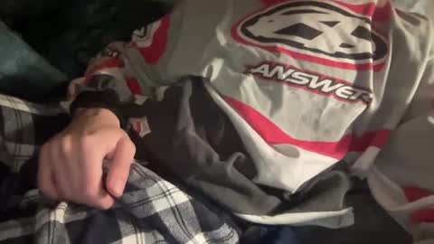 Snapshot of nerdydong chatting on 02-15-26, 01:41 Xavy online show from 02-15-26, 01:41