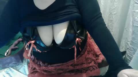 neslihan online show from 02-12-25, 07:55