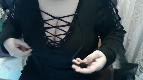 neslihan online show from 02-13-25, 06:09