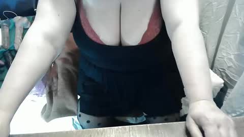 neslihan online show from 02-17-25, 12:16