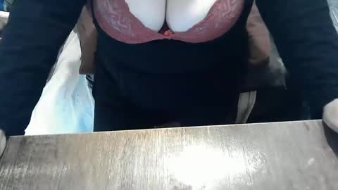 neslihan online show from 02-18-25, 08:47