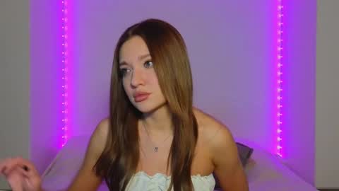 Nessa online show from 01-20-25, 06:32