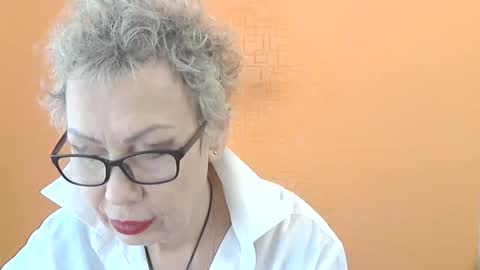 Snapshot of nessyjenixs chatting on 11-25-25, 08:25 NessyJenixs online show from 11-25-25, 08:25