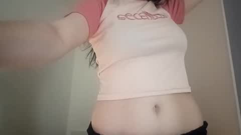 Snapshot of nesty_doll chatting on 01-18-26, 04:11 Anastasia online show from 01-18-26, 04:11