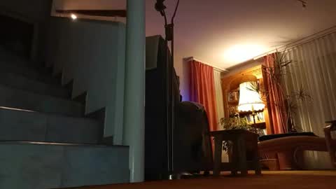 Snapshot of neu4gierig chatting on 12-18-24, 06:46 neu4gierig online show from 12-18-24, 06:46