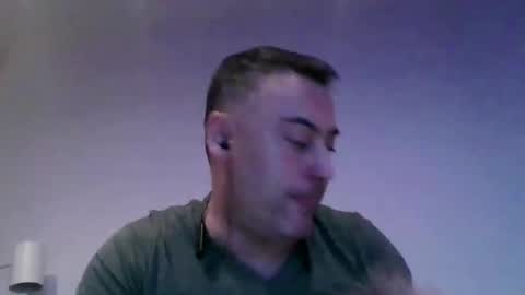 Snapshot of neulen4 chatting on 11-17-25, 09:09 neulen4 online show from 11-17-25, 09:09