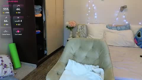 never give up  online show from 06-16-26, 12:08