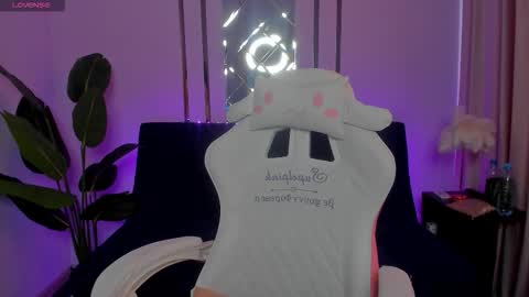 new cute skinny online show from 02-02-26, 04:33