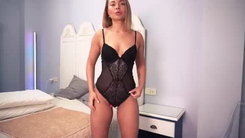 Snapshot of new_dee chatting on 07-11-26, 05:21 new dee online show from 07-11-26, 05:21
