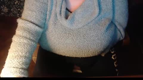 Lilly  online show from 12-09-24, 03:07