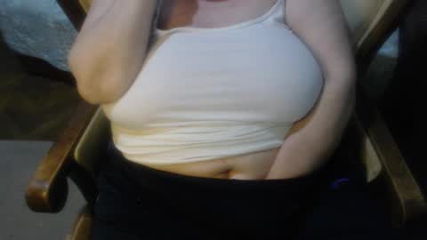 Lilly  online show from 12-22-24, 03:00