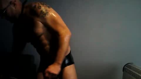 Snapshot of newcamboy1 chatting on 01-18-26, 03:43 newcamboy1 online show from 01-18-26, 03:43