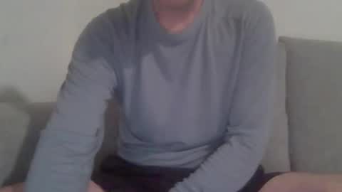 newduser06 online show from 02-01-26, 03:49