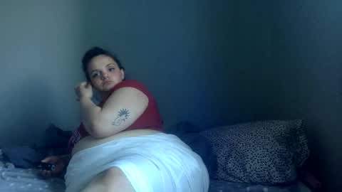 Snapshot of newfiebbw chatting on 04-28-26, 09:09 Ms. Natural online show from 04-28-26, 09:09