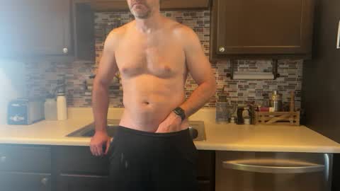 Snapshot of newguy_097 chatting on 09-28-25, 10:04 newguy_097 online show from 09-28-25, 10:04