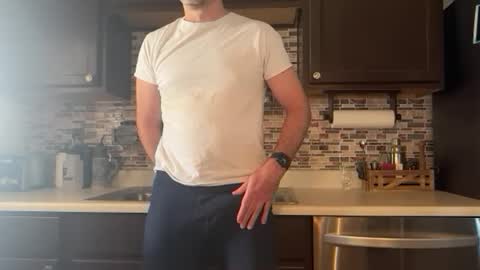 newguy_097 online show from 02-05-26, 07:07