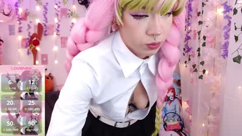 Snapshot of newjadedelux chatting on 12-10-24, 05:11 New Account Jade Delux online show from 12-10-24, 05:11