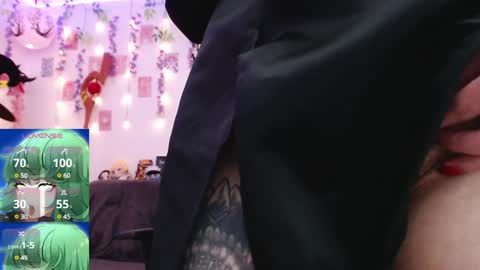 Snapshot of newjadedelux chatting on 01-21-25, 09:25 New Account Jade Delux online show from 01-21-25, 09:25