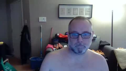 Snapshot of newvvorld chatting on 05-27-26, 03:09 NewWorld online show from 05-27-26, 03:09