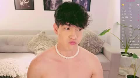   online show from 10-15-25, 12:33