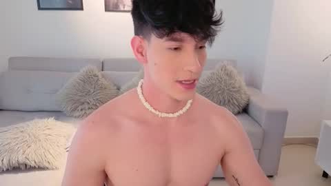   online show from 02-10-26, 04:33