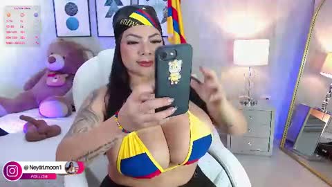 Sandra online show from 06-17-26, 12:07