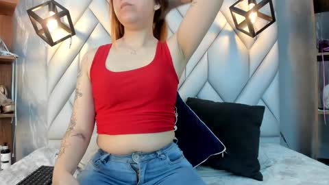 Snapshot of nezukokamado1_ chatting on 02-03-25, 01:51 Milena online show from 02-03-25, 01:51