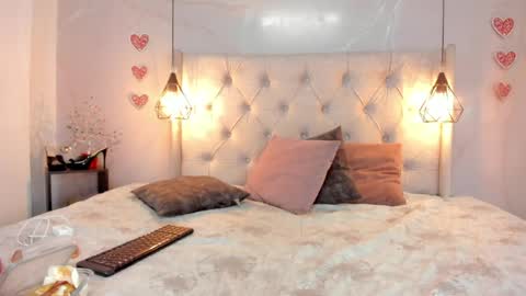 Milena online show from 05-10-26, 01:38