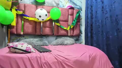 nezukoks online show from 06-25-26, 03:17