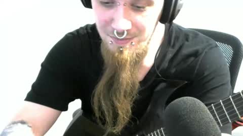 Snapshot of nezvers chatting on 02-14-25, 06:19 YouPick online show from 02-14-25, 06:19