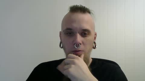 Snapshot of nezvers chatting on 02-16-25, 05:15 YouPick online show from 02-16-25, 05:15