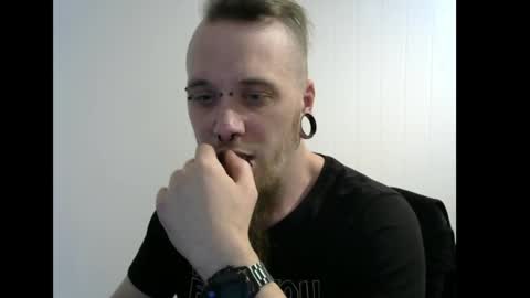 Snapshot of nezvers chatting on 03-04-25, 05:45 YouPick online show from 03-04-25, 05:45