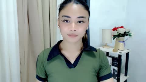 Snapshot of nhics_and_hades chatting on 02-25-26, 12:53 nhics and hades online show from 02-25-26, 12:53