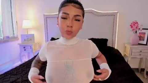 Snapshot of nia_malkova chatting on 04-25-26, 04:59 Nia Malkova online show from 04-25-26, 04:59
