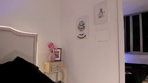 Snapshot of nia_malkova chatting on 05-05-26, 09:06 Nia Malkova online show from 05-05-26, 09:06