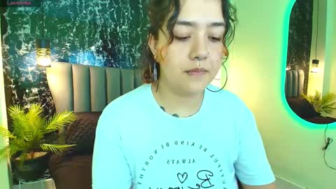 nia_starkx online show from 09-15-25, 03:01
