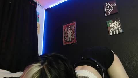 Snapshot of niakat_ chatting on 03-12-25, 03:02 niakat online show from 03-12-25, 03:02