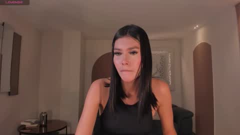 Call me Nia  online show from 01-13-26, 06:35