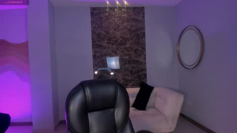 Call me Nia  online show from 02-10-26, 02:48