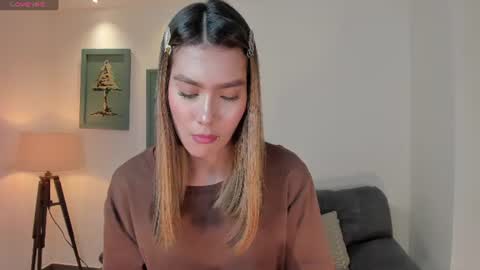Snapshot of niasalvatore chatting on 06-23-26, 07:23 Call me Nia online show from 06-23-26, 07:23