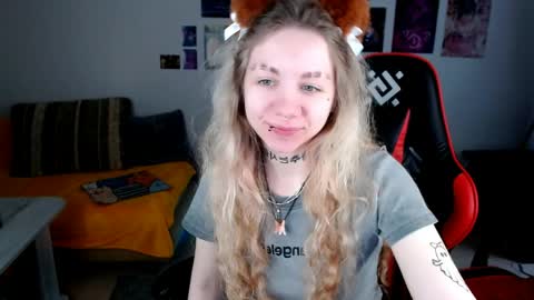 nica_kawaii online show from 05-01-26, 07:24