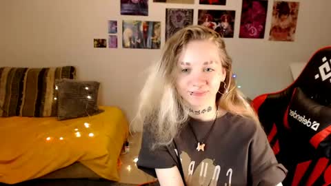 nica_kawaii online show from 06-03-26, 12:24