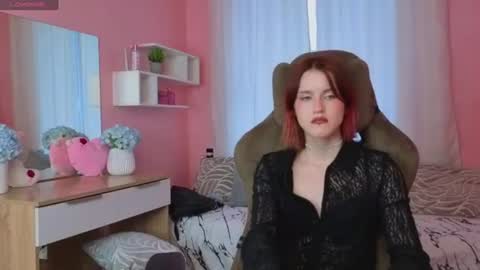 Snapshot of nica_moonest chatting on 06-15-26, 09:44 Nica online show from 06-15-26, 09:44