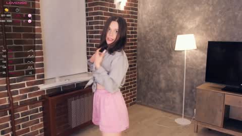 Alice  online show from 01-26-25, 02:24