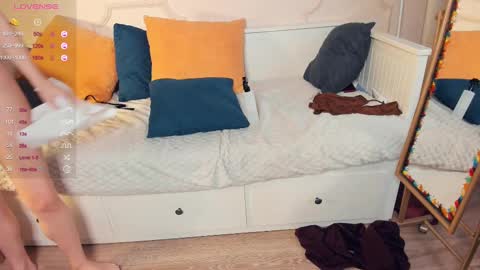 Alice  online show from 02-11-25, 11:21