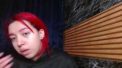 Snapshot of nicecherry_ chatting on 09-09-25, 03:28 Michell online show from 09-09-25, 03:28